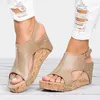 Chaussures de robe 2024 Femmes Sandales Summe Coins pour Rivet Une ligne Boucle Peep Toe Plate-forme de plage Zapatos de Mujer