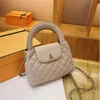 PU Leather 2024 New Diamond Lattice Chain Small Fragrant Wind Temperament Versatile One Shoulder Crossbody Bag wholesale handbags