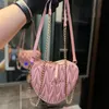 Kvinnor vik kärleksformade handväska väskor designer axelpåsar lyxiga väska prägla blomma pochette äkta läder metis elegant crossbody väska