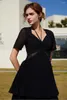 Casual Kleider Kurzarm Schwarz Plissee Maxi Kleid Polyester Elegante Rüschen Abend Frauen Bandage Sexy Lange Sommer Strand