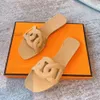 Diseñador de lujo para mujer Sandalia Mujeres Diapositivas Verano Goma Cabeza grande Moda Playa Zapatos sexy Zapatillas planas