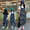 Clothing Sets Korean Children's 2024 Girls Tshirts Heart Print Suspender Pants Two Pieces Suit Junior Top Buttom Set Overalls