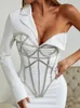 Sukienki swobodne kobiety seksowne pojedyncze rękawie błyszcząca koralika biała body bandage sukienka 2024 Elegancka gwiazda wieczorna impreza