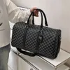 Version coréenne du voyage d'affaires pour hommes et femmes Hand Lage, sac croisé diagonal à bandoulière unique de voyage de grande capacité, sac Fiess 2024 78% de réduction sur les ventes en gros en magasin