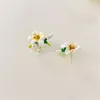 Studörhängen emalj S925 silvernål färg keramisk glasyr blomma handmålad vit lilja färskt temperament för kvinnor