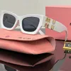 Mode Miu Lunettes de soleil Designer Femme Ovale Cadre Lunettes de soleil de luxe Femmes Anti-radiation UV400 Personnalité Hommes Rétro Lunettes Plaque Haute Qualité Haute Valeur Lunettes