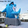 vendita all'ingrosso Squalo divertente gonfiabile personalizzato alto 5 mH 16,4 piedi seduto sul modello di squalo gonfiabile in pietra per pubblicità o intrattenimento
