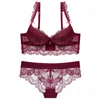 Soutien-gorge Ensembles Europe Sexy Dentelle Fleurs Broderie Soutien-Gorge Ensemble Réglable Femmes Sous-Vêtements Push Up Romantique Bourgogne Plus Taille Lingerie Culotte