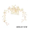 Hårklipp bröllopskammar tiara för kvinnor pärla vit blommig hårnål mode legering brud smycken fest gåva