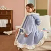 Kids Hooded Robe for Girls Winter Princess Child Girl Thick Keep Warm Long Nightgown Coral Fleece Soft Bathrobe Pajamas 240130