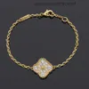 Van Clover Braclet Cleef braccialetti con ciondoli gioielli firmati vc quadrifoglio fiore pieno di diamanti fibbia cuore farfalla struttura in oro