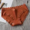 Culotte de femmes en dentelle florale mi-coton de coton de la hauteur