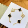 Van Four Leaf Clover Pulseira Charme 6 cores Pulseiras Bangle Chain 18K Ouro Ágata Shell Madrepérola para Mulheres Meninas Jóias de Casamento presentes