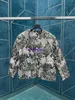 24SS Designer Coat Jacket Herrjacka Kvinnor Jacquard Letter Paris Plush Blend Tweed Damoflage Jacquard Mönster Toppkvalitet Herrbrytare 888