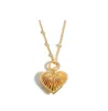 2024 French Romantic Niche Retro Metal Scallop Love Heart Pendant Necklace Blogger With Same Collarbone Chain Stacked Fashion Jewelry