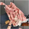 Bufandas 2023 Plaid Cashmere Bufanda Mujeres Diseño Manta de invierno Cálido Pañuelo grueso Bandana Mujer Pashmina Mantón Wrap Bufanda Ponch DHSZ7