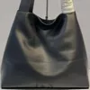 Gai 2024 Fashion Miui Brown Black Pags Designer Women Cowhide Carty Tote Hobo Handheld Armpit Bage