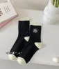 Женские носки 2024, осень-зима, высокое качество, элегантные классические черно-белые носки с вышитой трубкой и узором розы в стиле Харадзюку