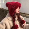 Beanies 2024 Wome Earmuffs를위한 Pompom Winter Hats Ear-Uppapped 모자가 늘어선 소녀 니트 본넷 귀여운 숙녀 귀 뚜껑