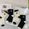 Women Socks 2024 Autumn Winter High Quality Elegant Classic Black and White Collocation broderat rör Rose Mönster Harajuku