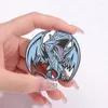 Broches Anime yu-gi-oh yeux bleus blanc Dragon broche émail broche jeu périphériques Badges revers sacs à dos bijoux accessoires cadeau