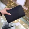 Unisex Business Handbags Classic Design Men Portable Leather Skin Print Hand Clutch Bags Small Simple Card Purse264a