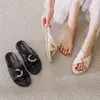 Pantoufles d'été à bout rond pour femme, chaussures de 2cm de haut, pieds nus, sandales en métal, chaussures fétichistes noires, grande taille, été, 2024
