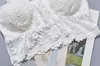 BRAS BRAS Kablosuz Push Up Bra Vücut Seksi Çiçek Dantel Sütyen Üstü Kadınlar Artı Boyut Beden iç çamaşırı iç çamaşırı tam bardak sorunsuz bras yq240203