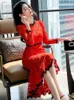 Casual Jurken 2024 Lente Elegante Vintage Midi Voor Vrouwen Zwart Kant Borduren Bloem Bubble Mouw Fishtail Gewaad Party Datum vestidos