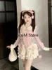 Arbetsklänningar kawaii 2 bit set kjol flickor japansk stil rosa söta toppar avslappnad smal mini tårta mode lolita klädkvinna 2024