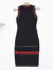 カジュアルドレスvネックブラックストライプニットタンクスリムシンプルなファッション韓国の女性セクシーなヴェスチドの服
