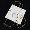 Designer smyckesuppsättningar för kvinnor armband örhängen halsband S925 kvinnliga flickor mode brev design alfabet med presentförpackning