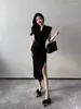カジュアルドレス韓国ファッションエレガントなスリムVネックミディ女性パーティープロムフォールドノースリーブシフォンボディコンドレス夏2024年