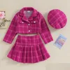 Famille correspondant tenues 4 7 ans mode enfants filles automne vêtements ensembles 3pcs bébé à manches longues bouton manteau plissé jupe à carreaux chapeau enfant Dhgxj