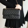 10A Qualité originale Produits de luxe Sac à bandoulière Sacs de créateurs 25cm Femme Sacs à bandoulière en cuir Caviar Mode Sacs à chaîne haut de gamme Sac à main avec boîte C065