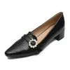 Scarpe eleganti Primavera/Estate Nuove scarpe singole da donna grandi con fibbia perlata nera a punta