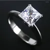 Clusterringen Solid White Gold 18K Ring 2CT Princess Diamond Engagement Vrouwen Beloven Cadeau D Kleur VVS1 Blijvend Voor altijd