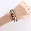 Charm Armband Armband för kvinnor Fyra lager Faux Crystal Rhinestone Retro Fake Leather Magnetic Clasp Girls Wrap Smycken