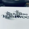 女性のための惑星イヤリングデザイナーヴィヴィアンvivienenwestwoods empress dowager cross line lightury luxuryシンプルで光沢のあるフルダイヤモンドeのための土星パールイヤリング