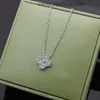 Designer Womens Fashion Luxury Buckle Full Diamond Necklace Fashion Single Flower Four-leaf Clover Pendant Necklaces van Necklaces cleef