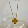 Designer Van Clover Necklace Cleef Four Leaf Clover Necklace Van Necklaces Necklace Designer Women Top Quality V Thickened Plating 18K Gold Rose Gold Fourleaf Clove