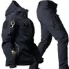 Traje militar de concha suave para hombres, conjunto táctico impermeable de 2 piezas, chaqueta con capucha a prueba de viento de piel de tiburón, pantalones cargo con múltiples bolsillos, uniformes 240126