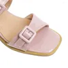 Klädskor yqbtdl sommar 2024 öppen fyrkantig tå spänne design blå vit rosa chunky klackar sandaler kvinnor dagligen fritidskontor stor storlek