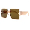 Солнцезащитные очки 2024, модные женские квадратные толстые заушники в большой оправе с градиентным зеркалом, Рождественский подарок