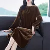 Casual Dresses Plus Size Autunm långärmad vintage Velvet Party Dress Korean Fashion Winter Elegant Retro Streetwear Velor