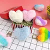 Chaveiros 10 pcs Pom Keychain com gancho de ouro forma de coração fofo pele puff bola chave para mulheres meninas saco acessórios cor aleatória