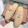 Mule loafers mocka kvinnor loro tofflor lägenheter lp loafers real mocka moccasin lyxdesigner skor schuhe sommar slip-ons djup babouche charms gå storlek 35-42