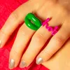 Klusterringar aomu 2024 mode punk röda läppar form harts finger mun läpp akryl ring för kvinnor flickor festsmycken