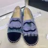 Sandalia de diseñador Chaneles Zapatos holgazanes Pescadores clásicos con fragancia Tendencia de moda Tesoro escondido Bordado de punto perezoso Suelas tejidas de hierba suave fo