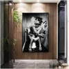 Gemälde Nordic Leinwand Kunst Poster und Drucke Sexy Mädchen sitzen in einer Toilette Schwarz Weiß Frau Rauch Getränk Toilette Bild Poster Drop Dhwyo